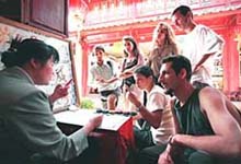 xh0527_009.jpg (18014 bytes)