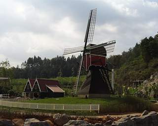 horland.jpg (12095 bytes)