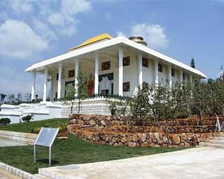 sililanka.jpg (15973 bytes)