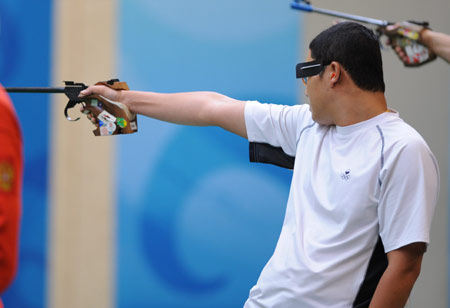 Jin of South Korea surges to win men\'s 50-meter pistol gold