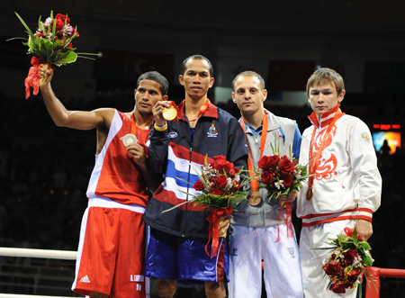 Thailand\'s Somjit wins men\'s fly at Olympic boxing