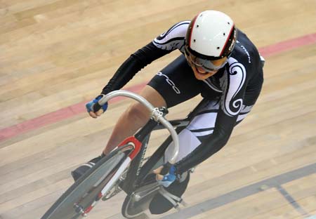 World record, tumble make NZ rider limelight at cycling