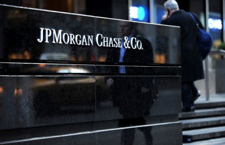 JPMorgan Chase fourth quarter profit beats estimate 