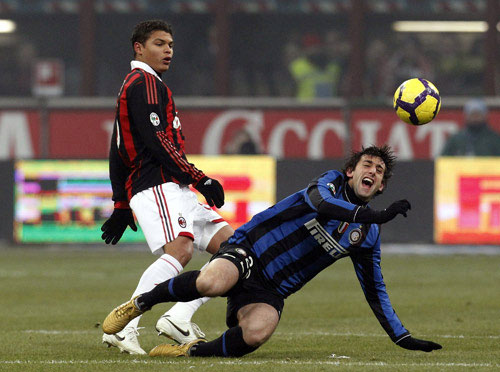 Inter Milan beats AC Milan 2-0