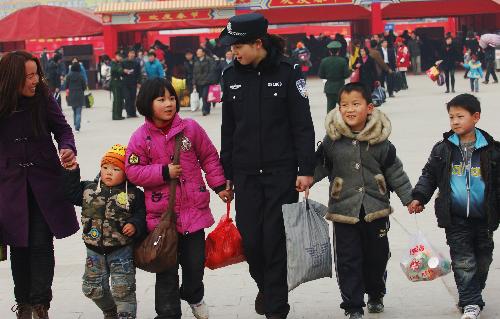 64 mln people travelled on China's roads Sunday