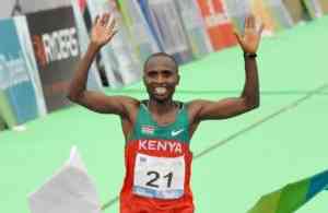 Kenyan retains HK marathon title