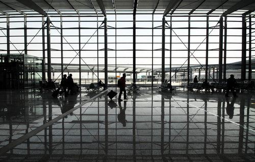 Shanghai opens new airport terminal for Expo