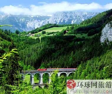 World's 10 most scenic railways