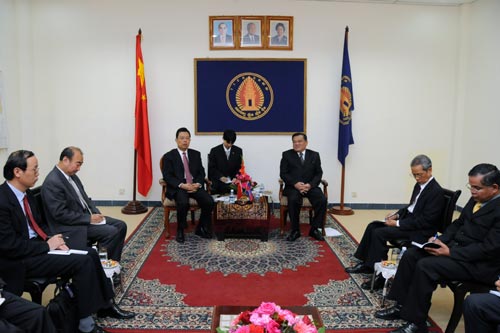 Cambodian party leaders meet secretary of CPC Shaanxi Provincial Committee 