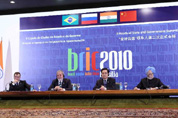 Chinese president attends BRIC summit in Brasilia 