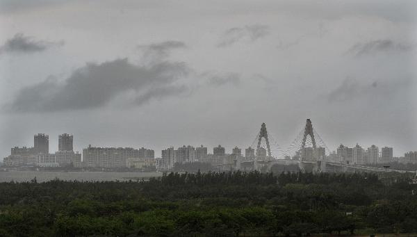 Rain storms warning issued in Haikou