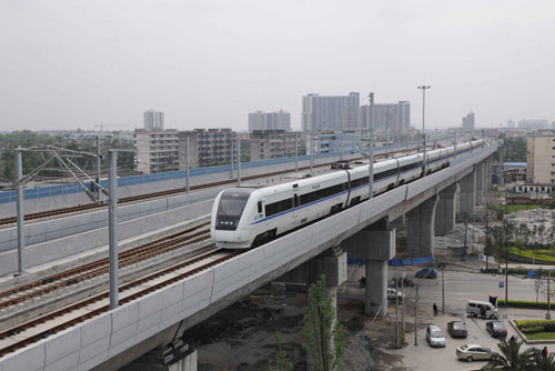 Express rail links Chengdu with Dujiangyan