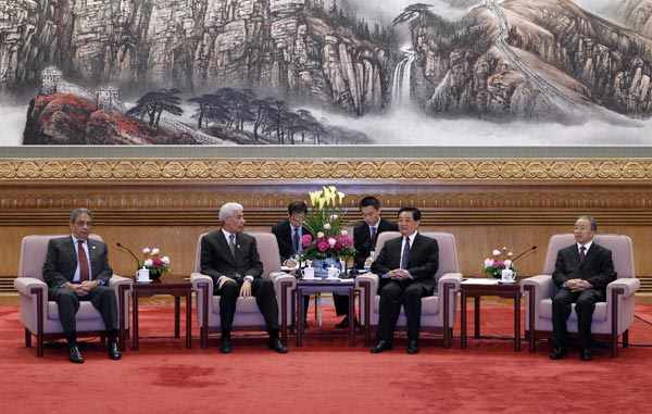 President Hu meets with heads of Arab States delegations