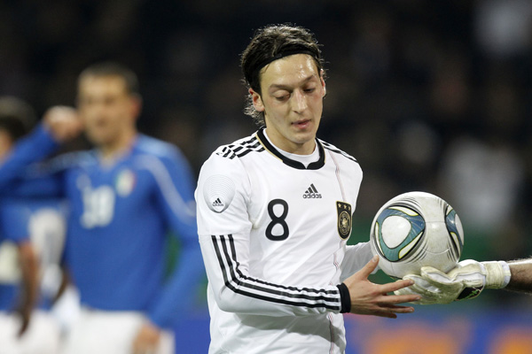 Germany ties 1-1 with Italy in friendly