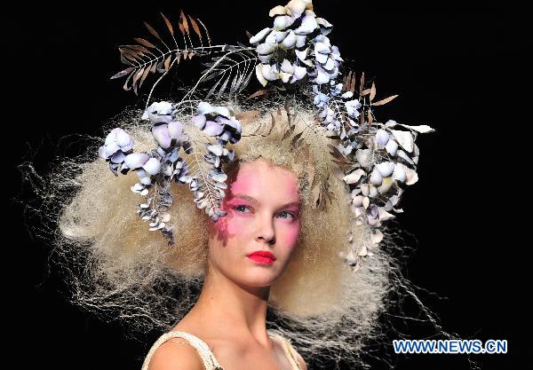 Feeling smell of spring: Elisa Palomino show at Madrid Fashion Week 