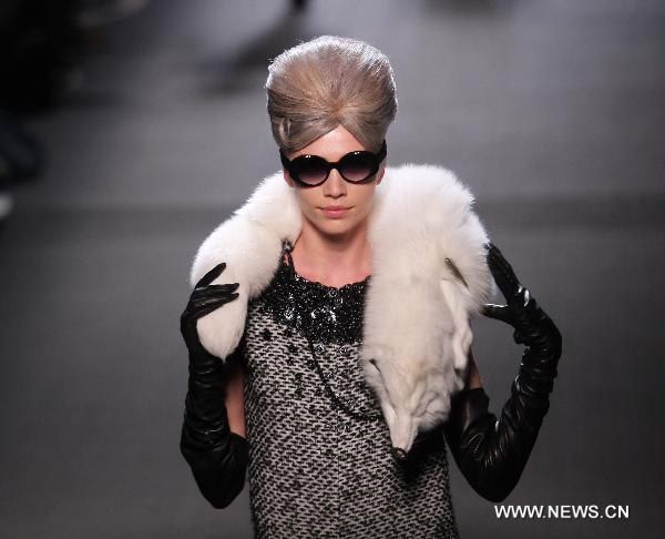 Paris Fashion Week heats up
