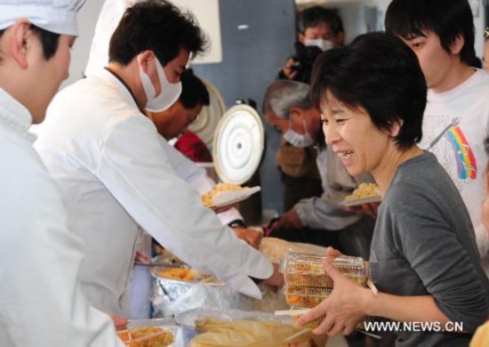 Chinese food offered to Japanese quake sufferers