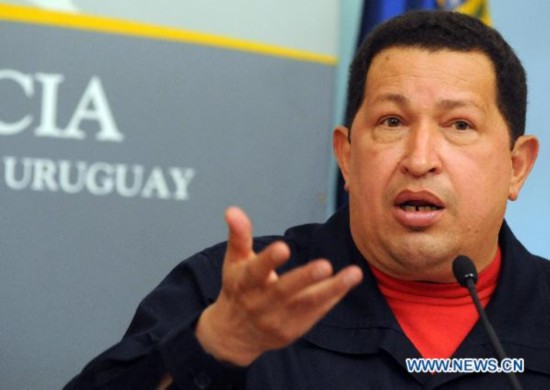 Venezuelan President Chavez visits Uruguay