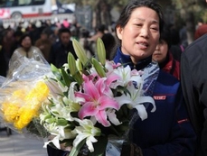 Chinese memorize beloved ones ahead of tomb-sweeping day