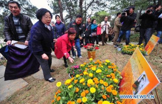 People mourn for martyrs of 1911 Revolution in central China