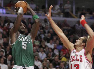 Bulls defeat Celtics in home race