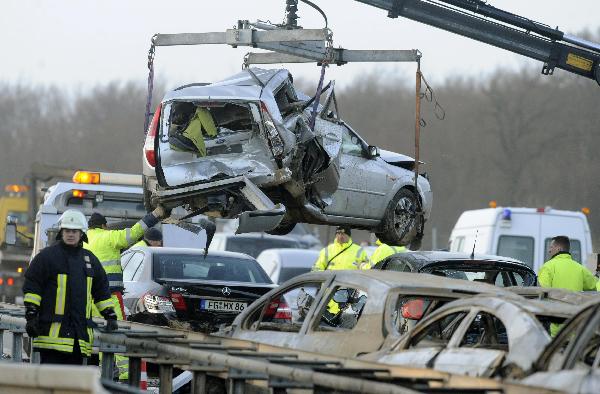 At least 10 dead in highway pileup in northern Germany