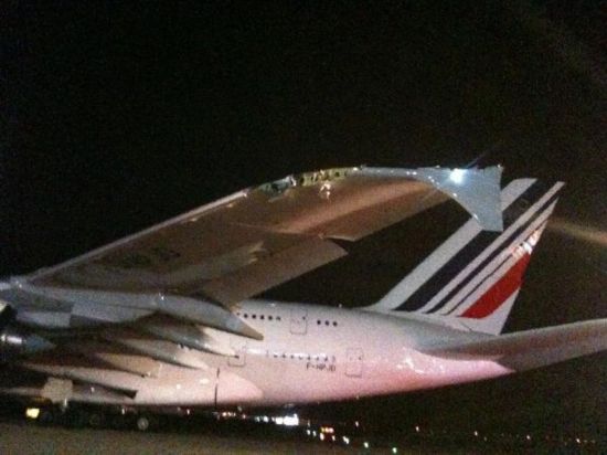 Air France A380 collides with regional jet at Kennedy Airport