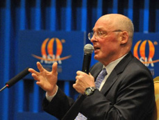Former U.S. treasury secretary attend BFA discussion in Boao