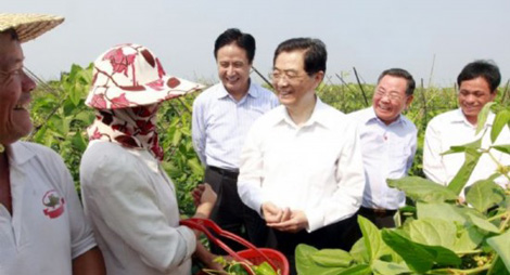 Hu: Build Hainan into int'l tourism hub