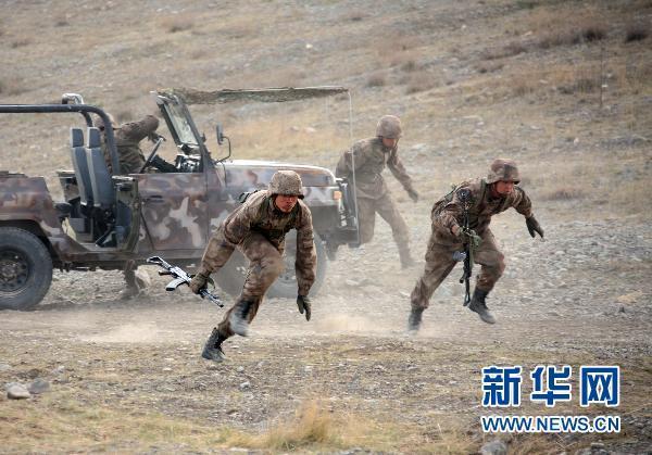 PLA's Lanzhou Military Area Command conducts live drill