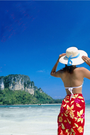 November to next April is the best period of visiting Phuket Island.(Xinhua Photo)