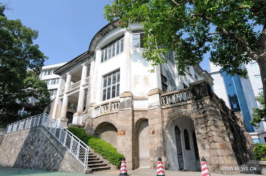 Photo taken on Nov. 14, 2012 shows the exterior of the former site of American consulate in Cangshan District of Fuzhou City, southeast China's Fujian Province. After the first Opium War in 1840, Fuzhou was forced to be opened as a foreign trade port. Nowadays, many western old buildings are still preserved in Fuzhou City. (Xinhua/Lin Shanchuan)