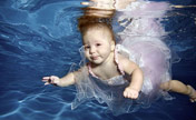 Adorable photographs capture tiny toddlers underwater