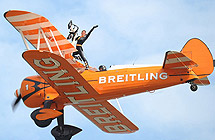 Daily Review of Airshow China 2012 (November 14)
