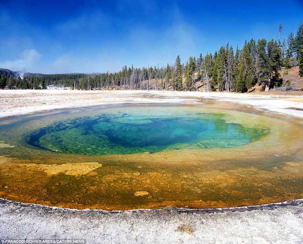 Yellowstone National Park, the United States (Photo Source: cnr.com)