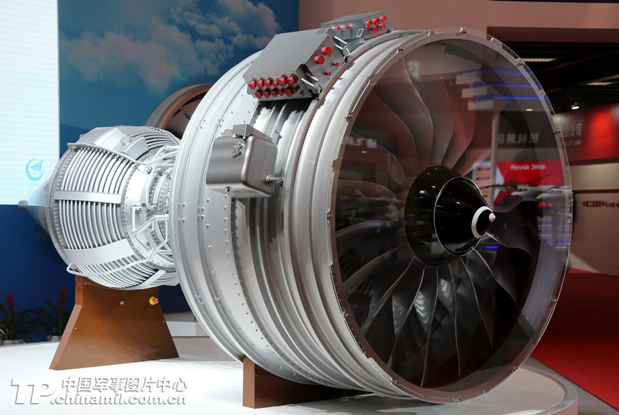 The China-made high-bypass-ratio turbofan engine is on display at the exhibition booth of the Aviation Industry Corporation of China at the 9th China International Aviation & Aerospace Exhibition in Zhuhai, south China's Guangdong province. (chinamil.com.cn/Qiao Tianfu)