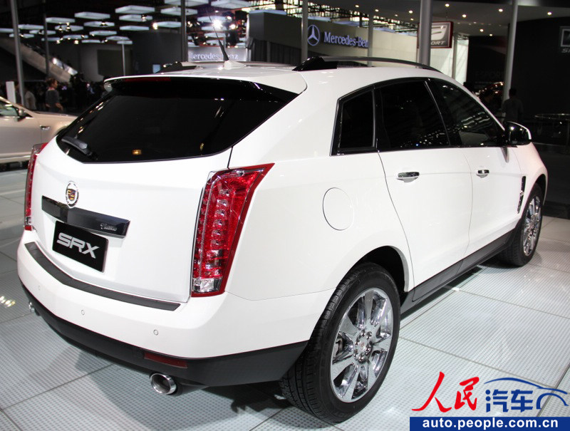 Cadillac SPX shines at Guangzhou Auto Exhibition (12)