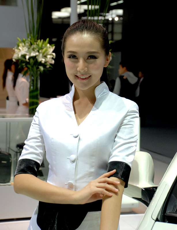 Beautiful model at Guangzhou Auto Show (13)