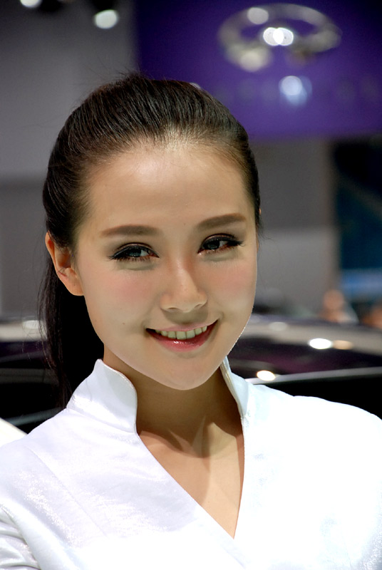 Beautiful model at Guangzhou Auto Show (6)