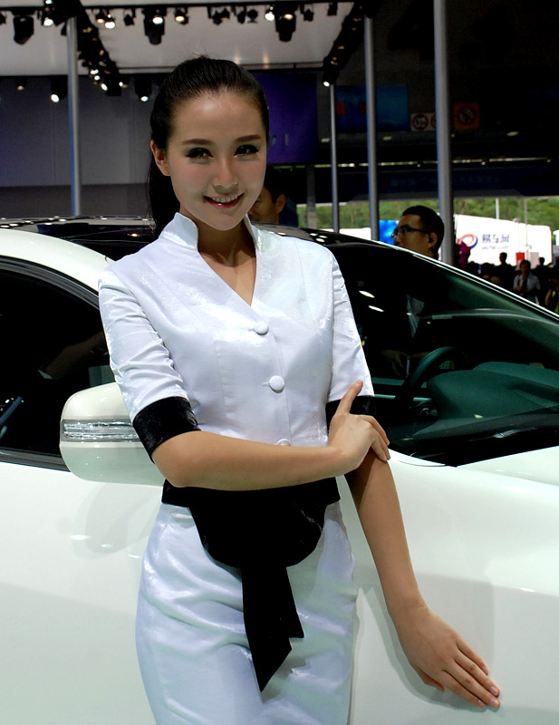 Beautiful model at Guangzhou Auto Show (8)