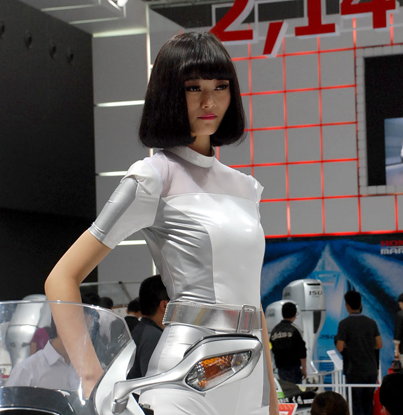 Glamorous model at Int'l Motor Show in Guangzhou (7)