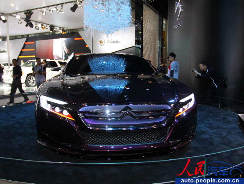Photo of Citroen concept vehicle at Guangzhou Auto Exhibition (17)