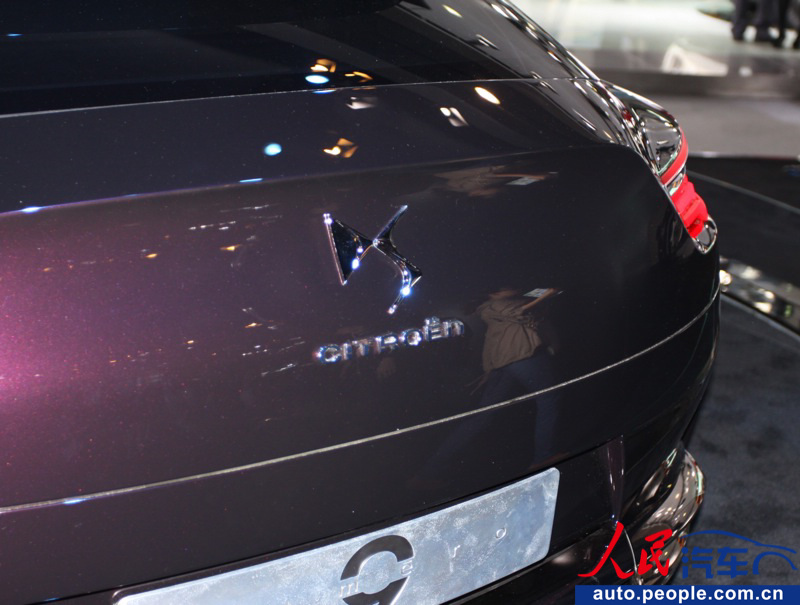 Photo of Citroen concept vehicle at Guangzhou Auto Exhibition (14)