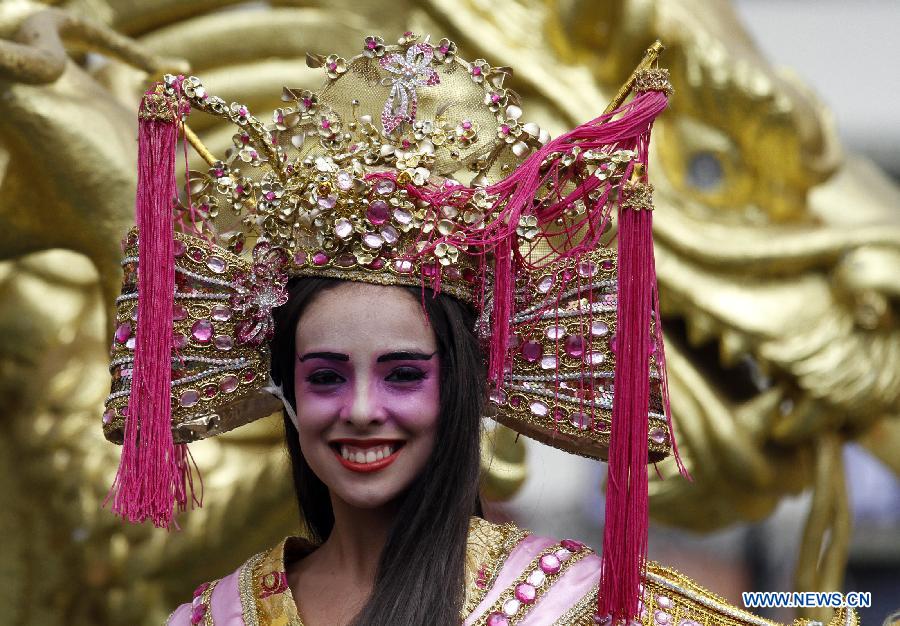 An actress performs at the opening of the new Chinatown in San Jose, capital of Costa Rica, on Dec. 5, 2012. (Xinhua/Kent Gilbert) 