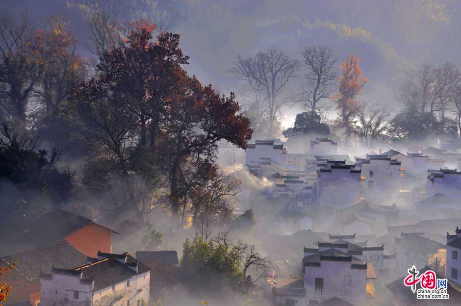 The foggy scenery of Wuyuan, Jiangxi Province.(Source: china.com.cn)