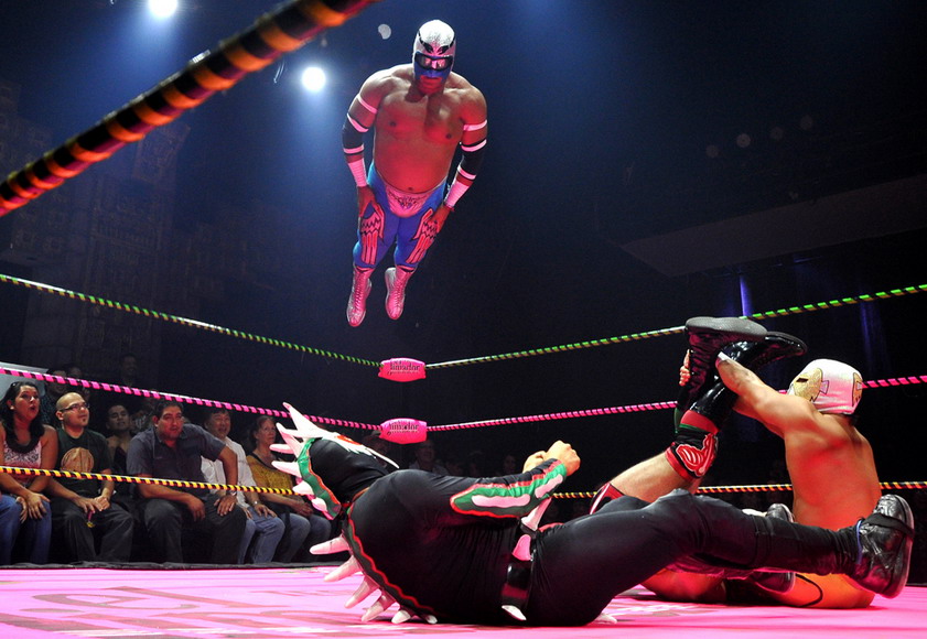 A wrestler performs in Maya theater in Los Angeles, U.S. on May 4, 2012. (AFP/Joe Klamar)