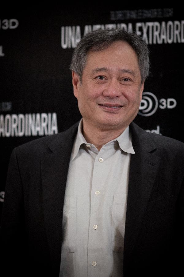 Film director Ang Lee attends a news conference to promote his latest film "Life of Pi" in Mexico City, capital of Mexico, on Dec. 13, 2012. Ang Lee was in Mexico promoting his latest film which was nominated for the 70th Golden Globes Awards for Best Motion Picture - Drama, Best Director and Best Original Score. The film will premiere in Mexico on Dec. 20. (Xinhua/Pedro Mera)