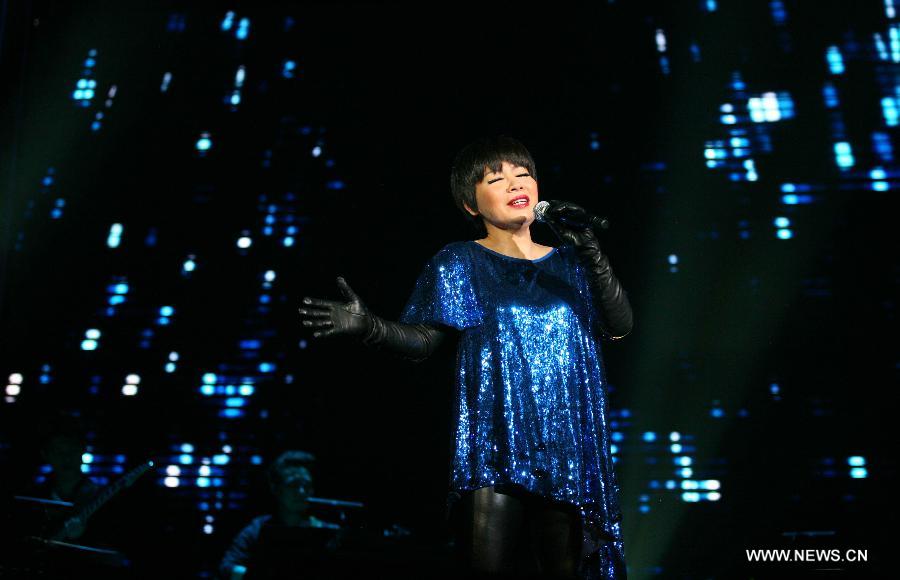 Singer Tiger Wong holds concert in Nanjing  (6)