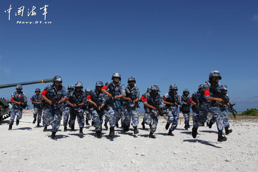 A marine brigade under the South Sea Fleet of the Navy of the Chinese People's Liberation Army (PLA) carries out joint training during December.(Photo: Navy.81.cn)