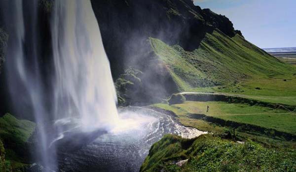 Seljalandsfoss Waterfall, South Coast, Iceland. (Photo/Xinhua)